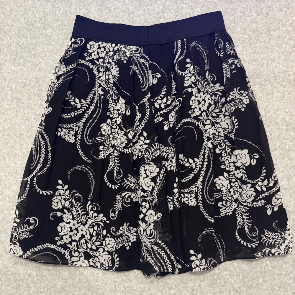 White House‎ Black Market Black White Floral Paisley Pleated Mini Skirt Small